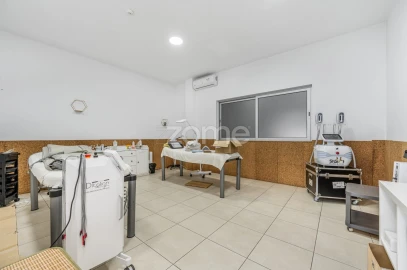 Terreno Comércio / Armazém para Venda em Ferreiros e Gondizalves