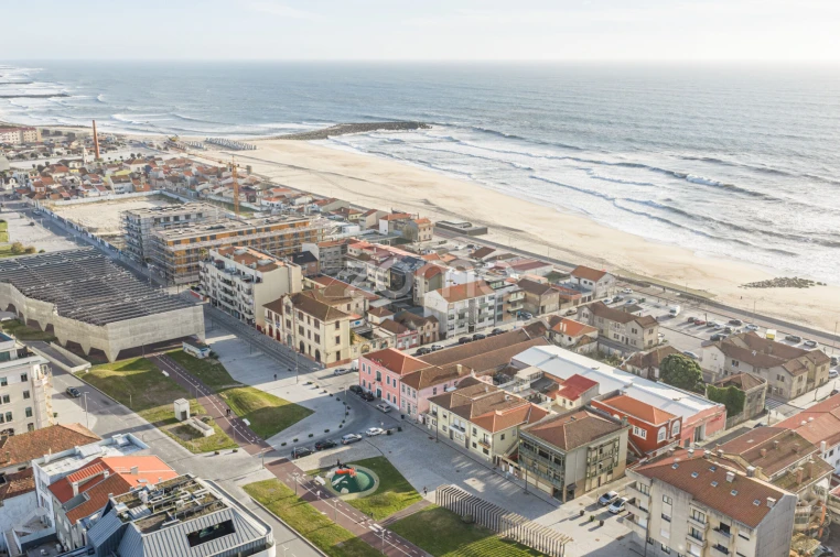 Apartamento T2 para Venda em Espinho Foto 27