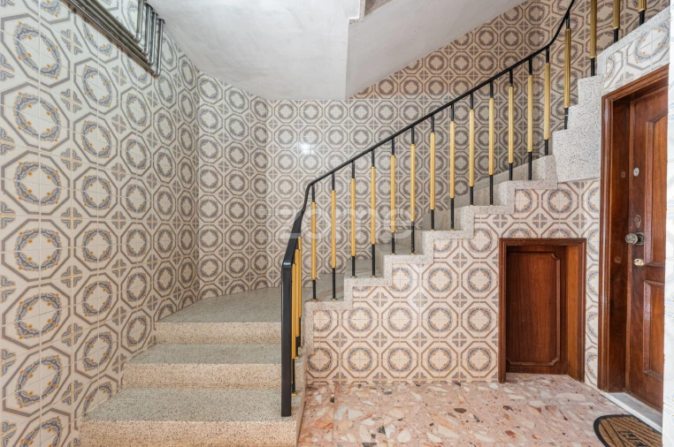 Apartamento T2 para Venda em Espinho Foto 4