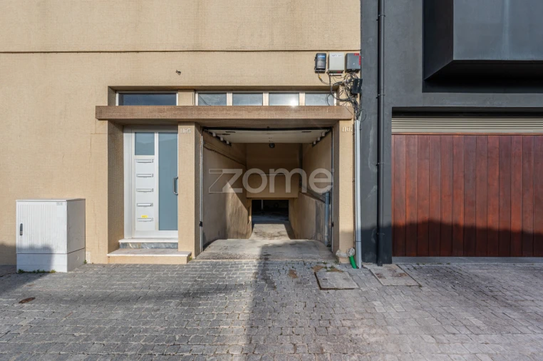 Apartamento T2 para Venda em Espinho Foto 3