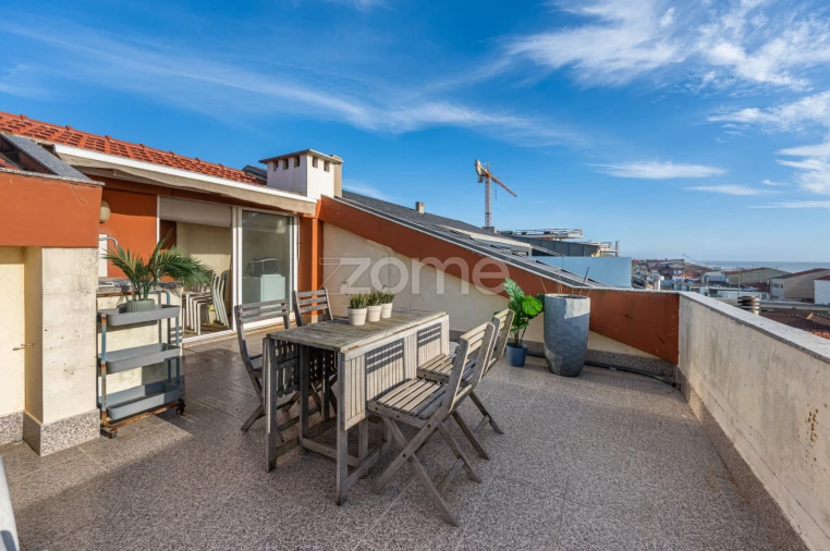 Apartamento T2 para Venda em Espinho Foto 23