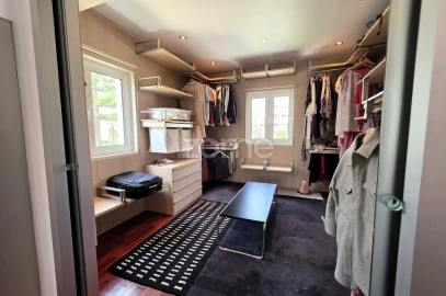 Moradia T4 para Venda em Quarteira