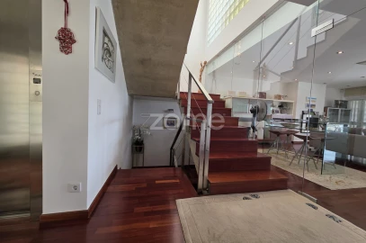 Moradia T4 para Venda em Quarteira