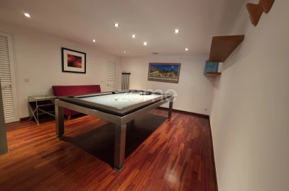 Moradia T4 para Venda em Quarteira