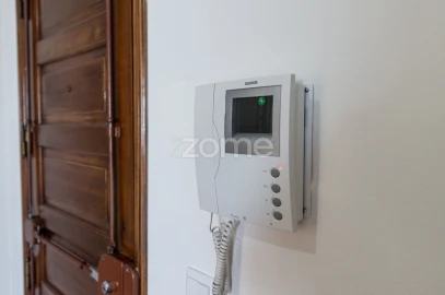 Apartamento T3 para Arrendamento em Penha de França