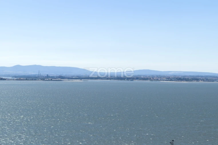 Apartamento T3 para Arrendamento em Penha de França Foto 15