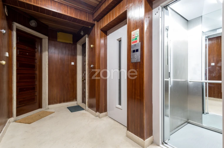 Apartamento T3 para Arrendamento em Penha de França Foto 30