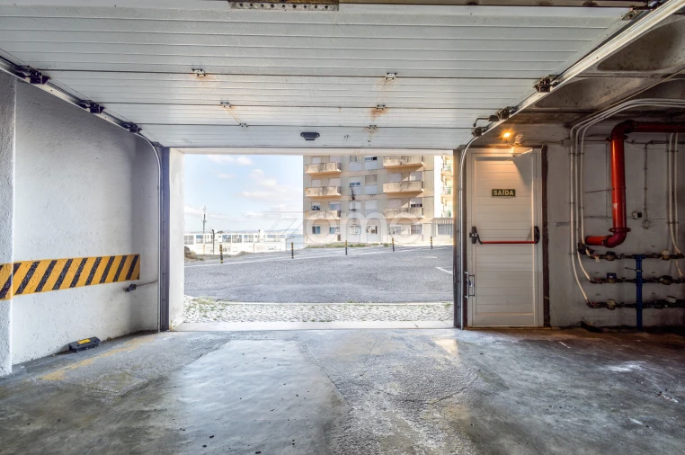 Apartamento T3 para Arrendamento em Penha de França Foto 33