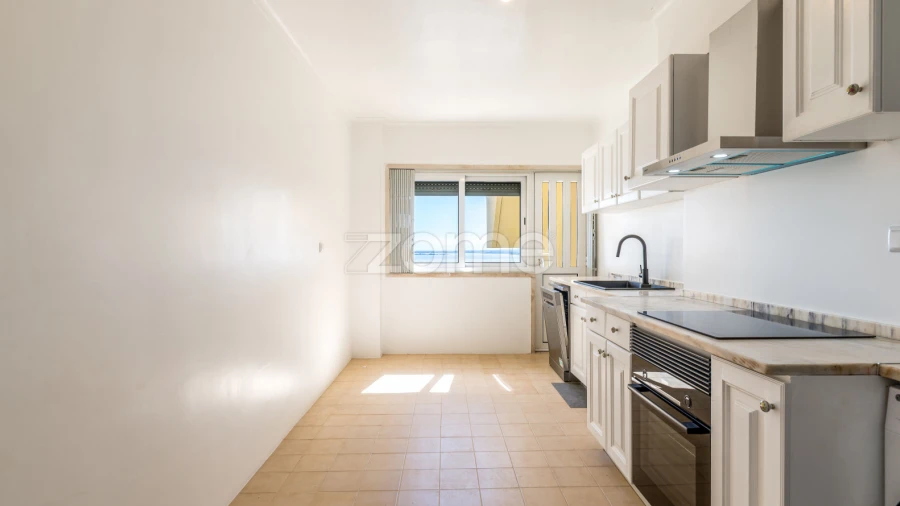 Apartamento T3 para Arrendamento em Penha de França