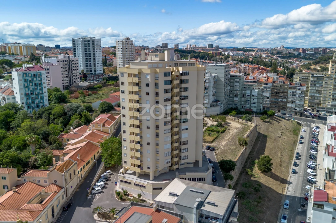 Apartamento T3 para Arrendamento em Penha de França Foto 28