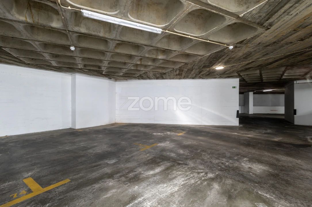 Apartamento T3 para Arrendamento em Penha de França Foto 31