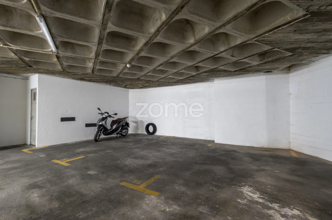 Apartamento T3 para Arrendamento em Penha de França Foto 32