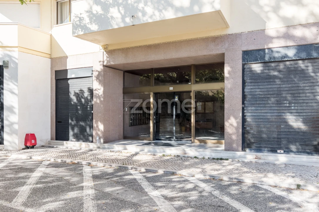 Apartamento T3 para Arrendamento em Penha de França Foto 34