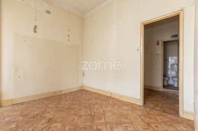 Prédio para Venda em Arganil