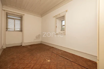 Prédio para Venda em Arganil