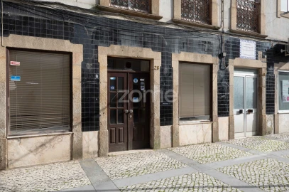 Prédio para Venda em Arganil