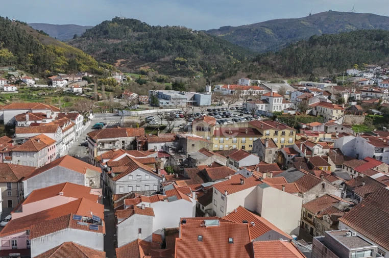 Prédio para Venda em Arganil Foto 54