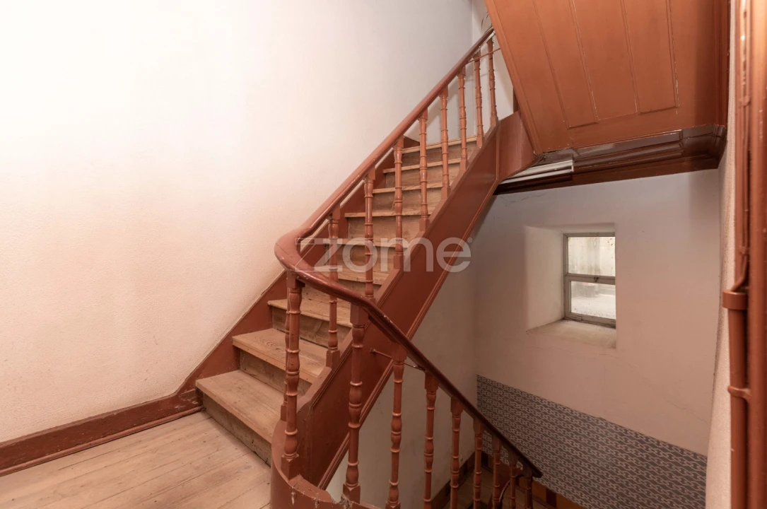 Prédio para Venda em Arganil Foto 29