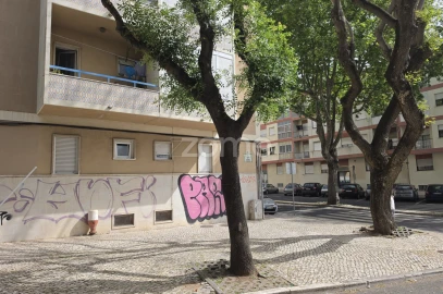 Apartamento T2 para Venda em Águas Livres