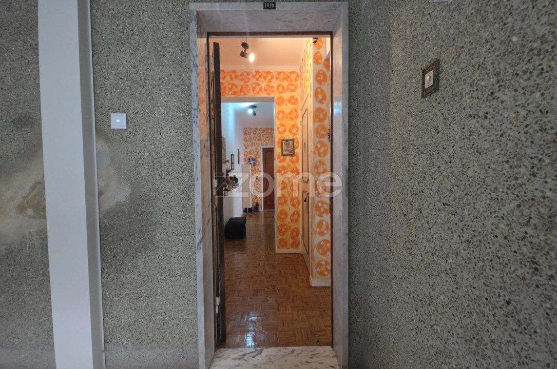 Apartamento T2 para Venda em Águas Livres Foto 3