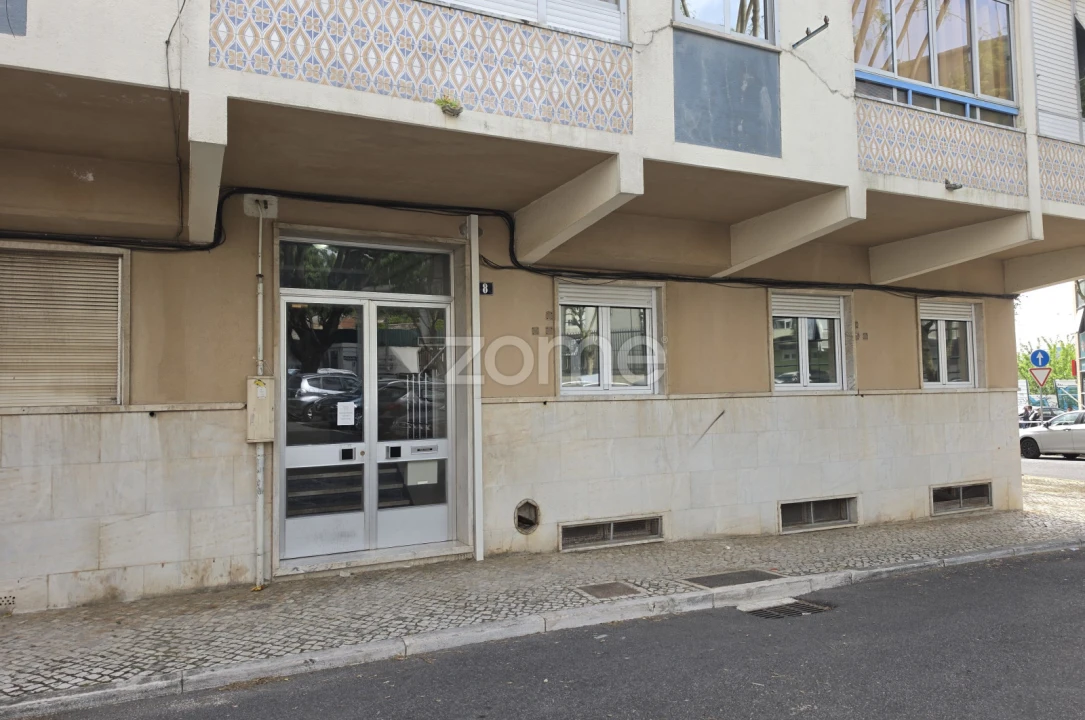 Apartamento T2 para Venda em Águas Livres Foto 24