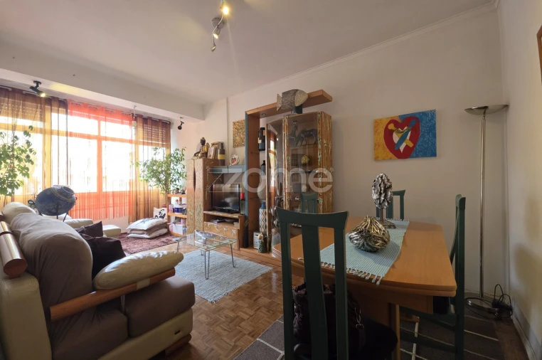 Apartamento T2 para Venda em Águas Livres Foto 5