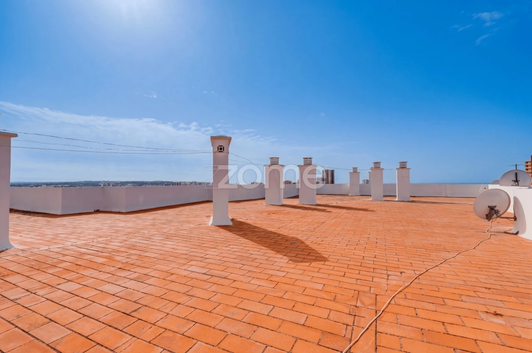 Apartamento T1 para Venda em Portimão Foto 17