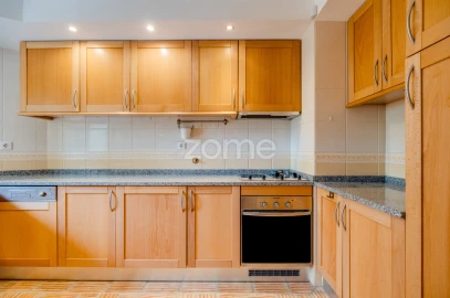 Apartamento T2 para Venda em Portimão