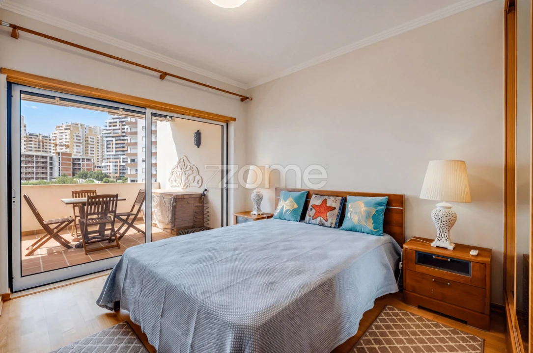 Apartamento T2 para Venda em Portimão Foto 21