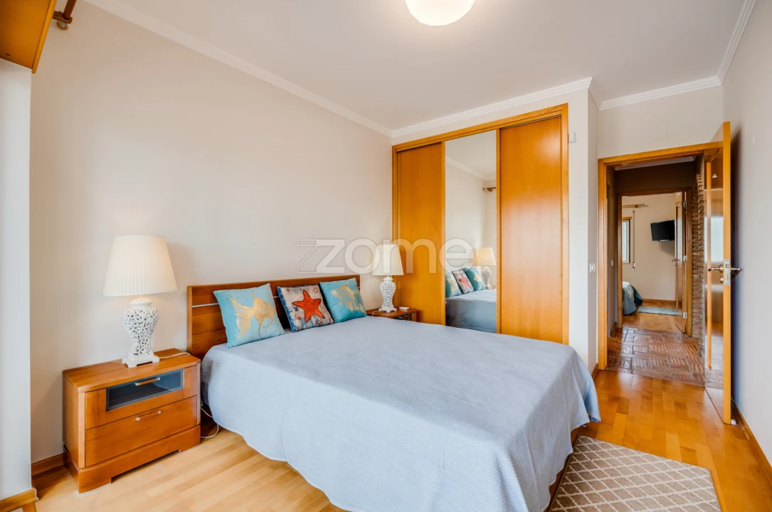 Apartamento T2 para Venda em Portimão Foto 19