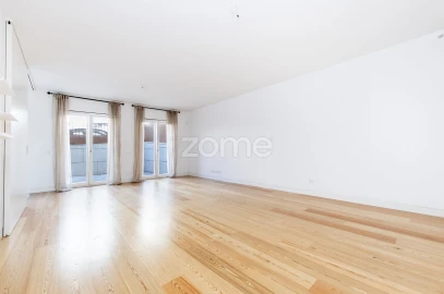 Apartamento T2 para Arrendamento em Ajuda