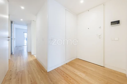 Apartamento T2 para Arrendamento em Ajuda