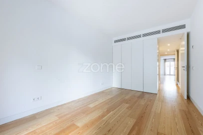Apartamento T2 para Arrendamento em Ajuda