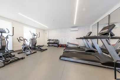 Apartamento T2 para Arrendamento em Ajuda