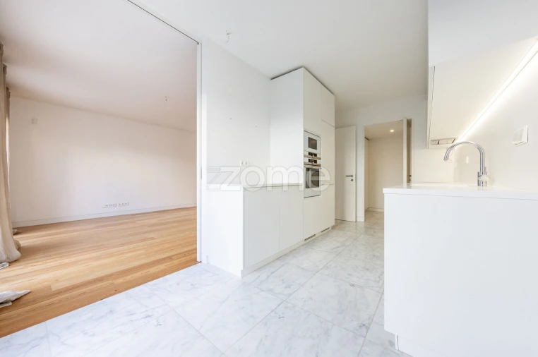 Apartamento T2 para Arrendamento em Ajuda Foto 10