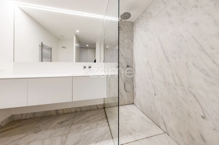 Apartamento T2 para Arrendamento em Ajuda Foto 19