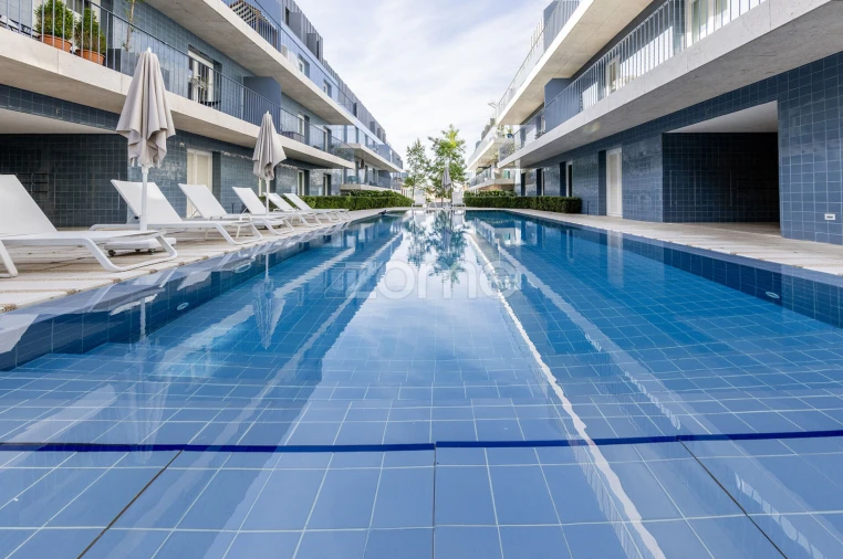 Apartamento T2 para Arrendamento em Ajuda Foto 24