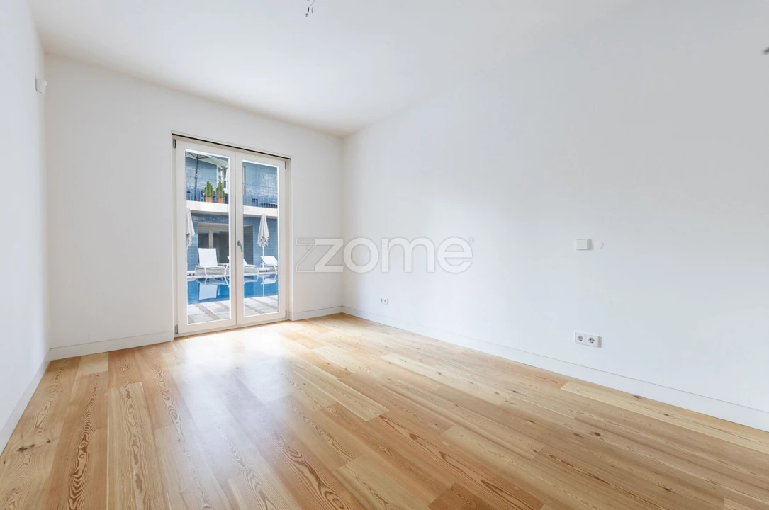 Apartamento T2 para Arrendamento em Ajuda Foto 16