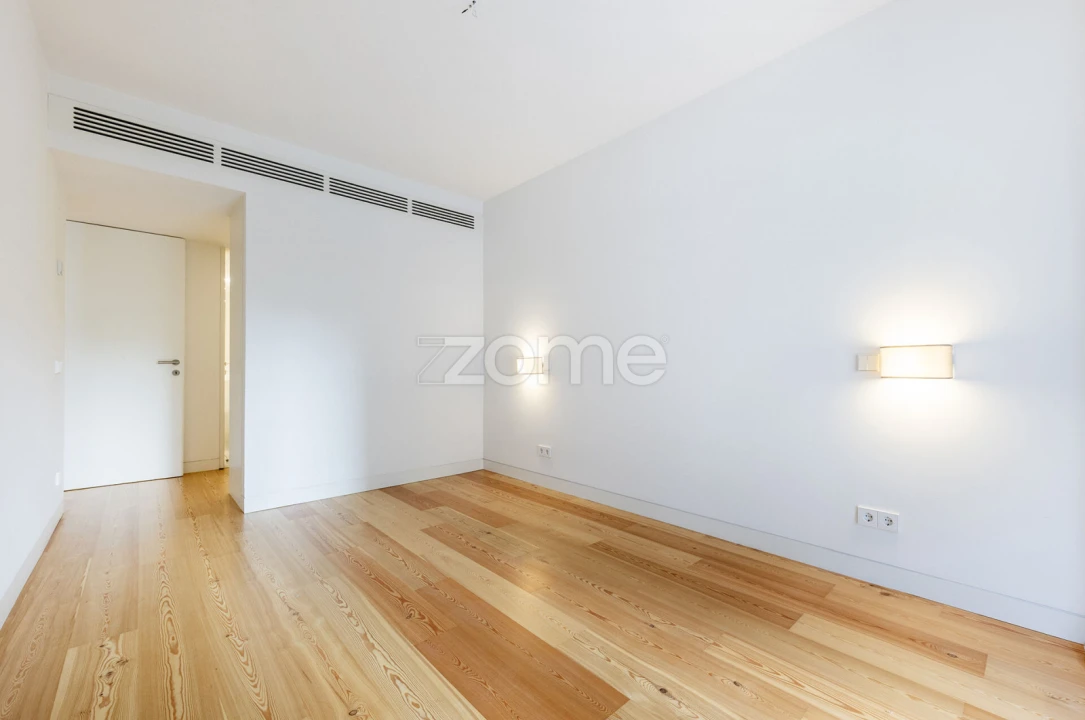 Apartamento T2 para Arrendamento em Ajuda Foto 21