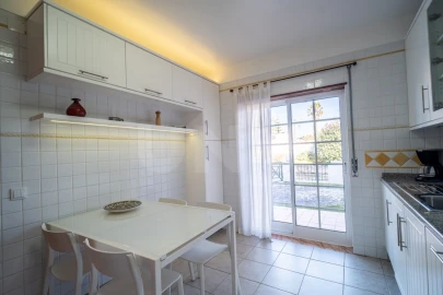 Moradia T3 para Arrendamento em Nadadouro