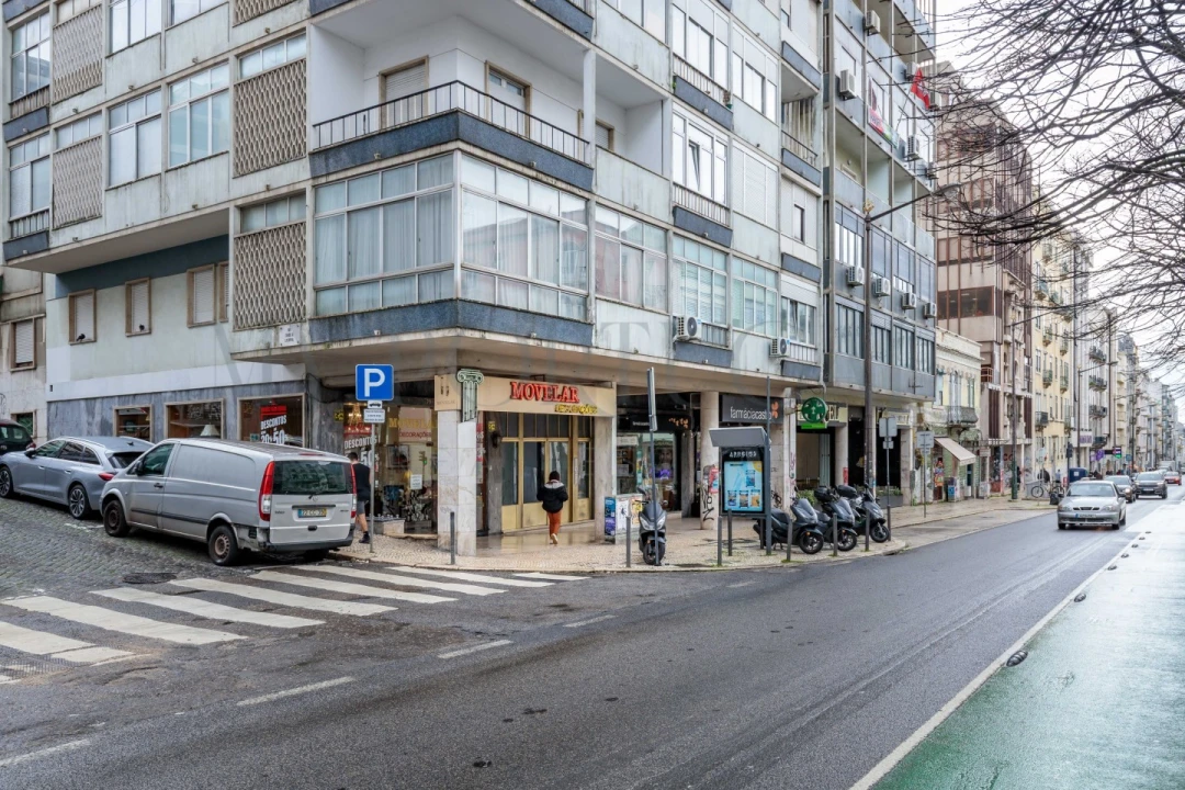 Loja para Arrendamento em Arroios Foto 26