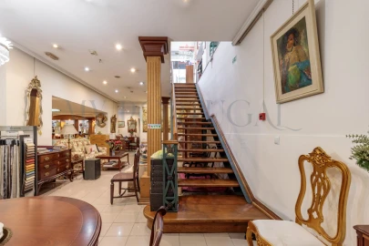 Loja para Arrendamento em Arroios