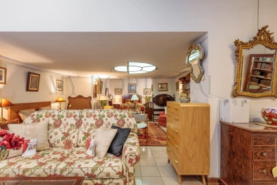 Loja para Arrendamento em Arroios