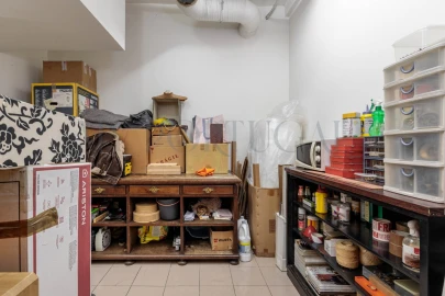 Loja para Arrendamento em Arroios