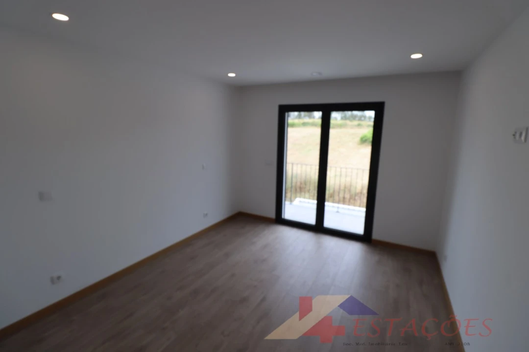 Apartamento T3 para Venda em Pombal Foto 6