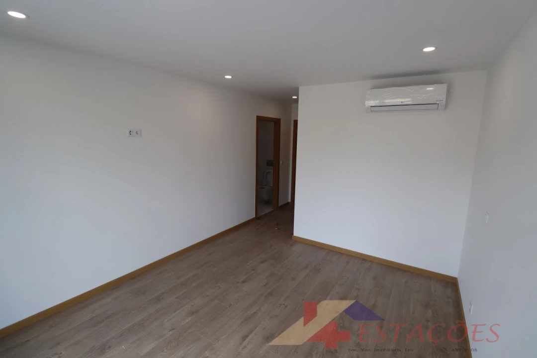 Apartamento T3 para Venda em Pombal Foto 7