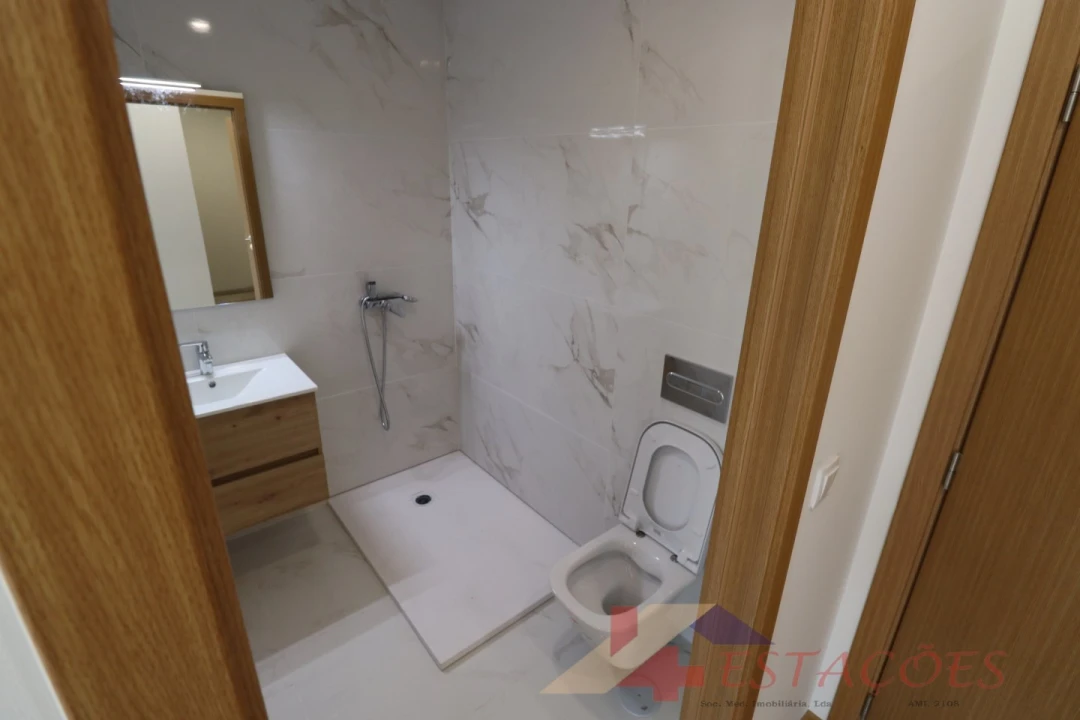 Apartamento T3 para Venda em Pombal Foto 8