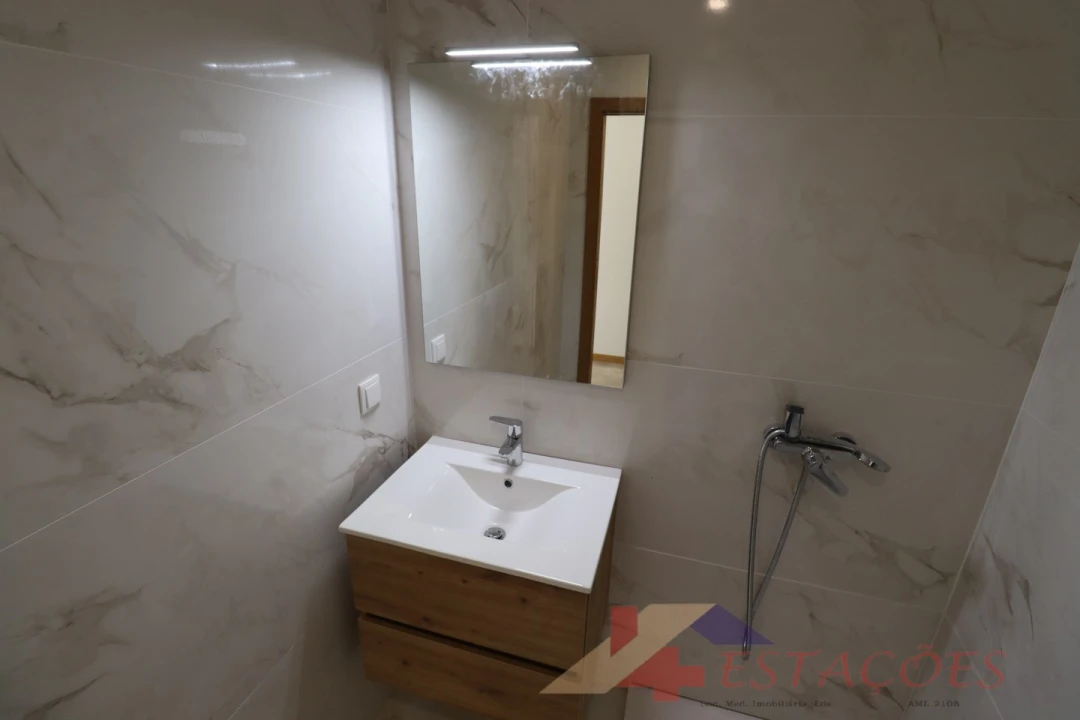 Apartamento T3 para Venda em Pombal Foto 9