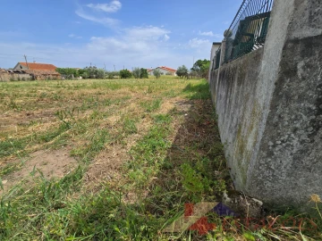 Moradia T2 para Venda em Almagreira