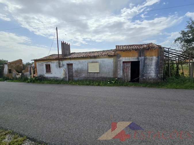 Moradia T2 para Venda em Almagreira Foto 2